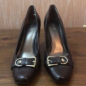 FINAL! Must go by 8/15 Buckle Toe Brown Heel